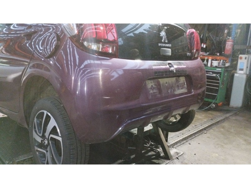 Recambio de paragolpes trasero para peugeot 108 1.0 vti referencia OEM IAM 521590H070  