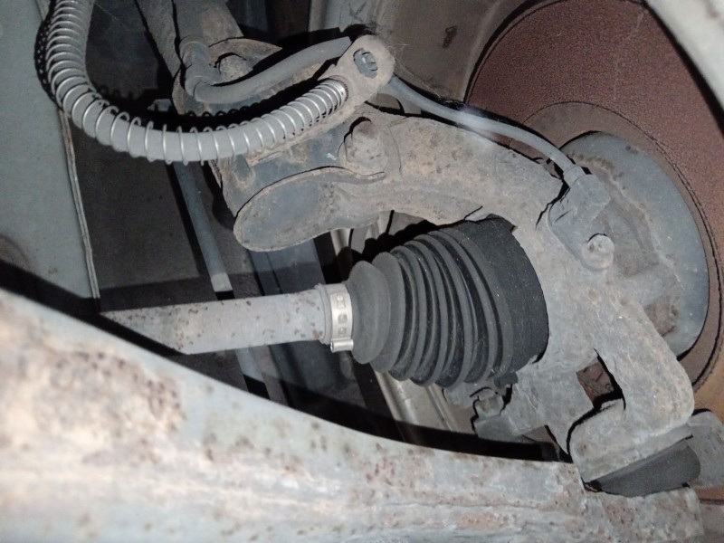 Recambio de transmision delantera izquierda para hyundai i30 (fd) 1.6 referencia OEM IAM 495012L010  