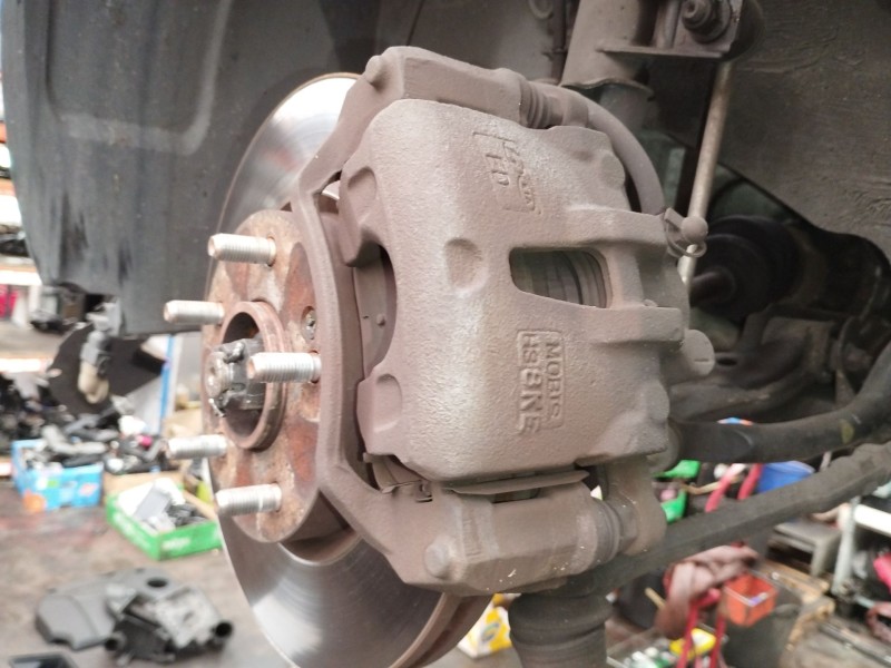 Recambio de pinza freno delantera izquierda para hyundai i30 station wagon (fd) 1.6 crdi referencia OEM IAM   