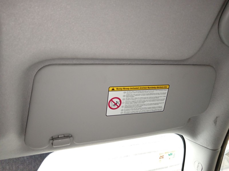 Recambio de parasol derecho para hyundai i30 (fd) 1.6 crdi referencia OEM IAM   