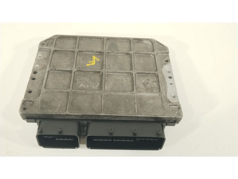 Recambio de centralita motor uce para lexus is ii (_e2_) 220d (ale20) referencia OEM IAM 8966153740 1758008285 