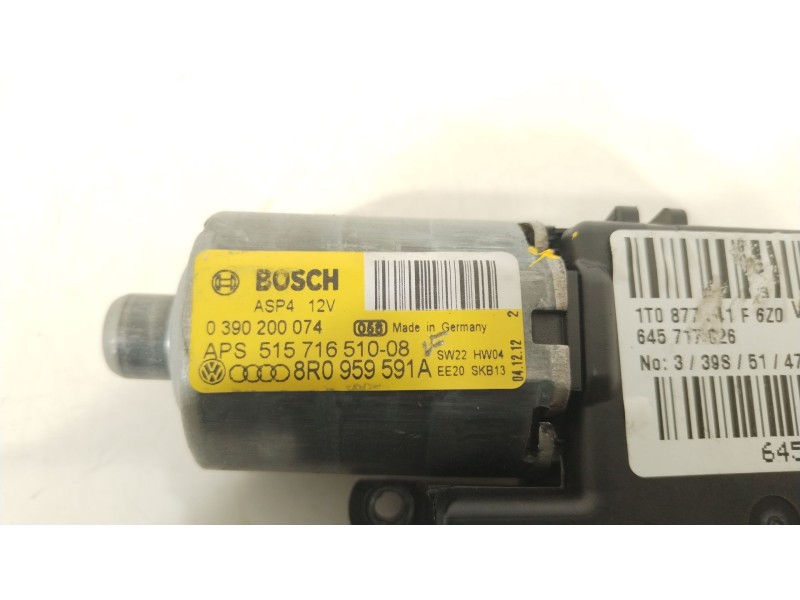 Recambio de motor techo electrico para volkswagen touran (1t3) 2.0 tdi referencia OEM IAM 8R0959591A  