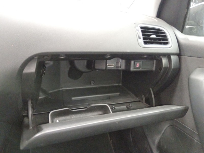 Recambio de guantera para volkswagen polo v (6r1, 6c1) 1.4 (6r1) referencia OEM IAM 6R1857101L  