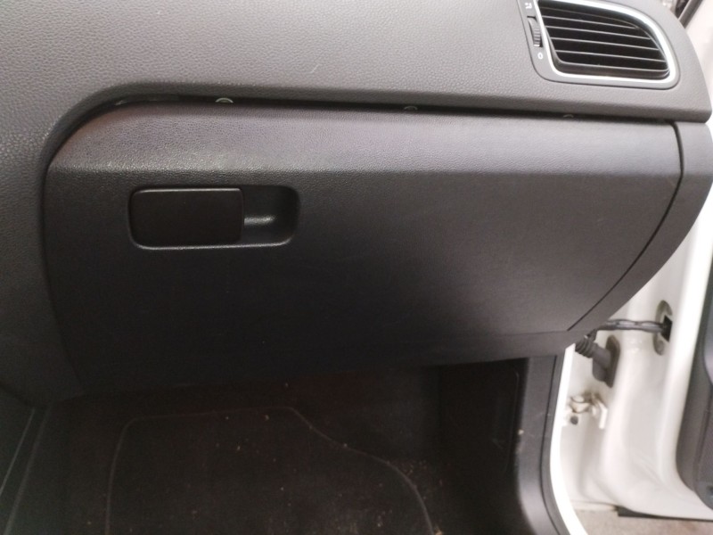 Recambio de guantera para volkswagen polo v (6r1, 6c1) 1.6 tdi referencia OEM IAM   