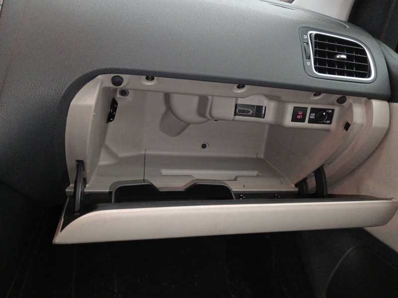 Recambio de guantera para volkswagen polo v (6r1, 6c1) 1.2 tsi referencia OEM IAM   