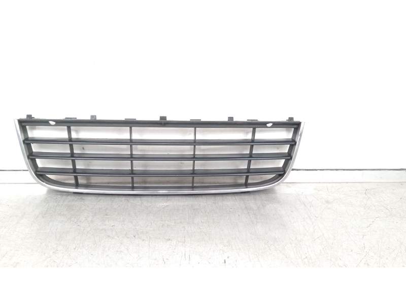 REJILLA PARAGOLPES DELANTERO 1K0853101A 