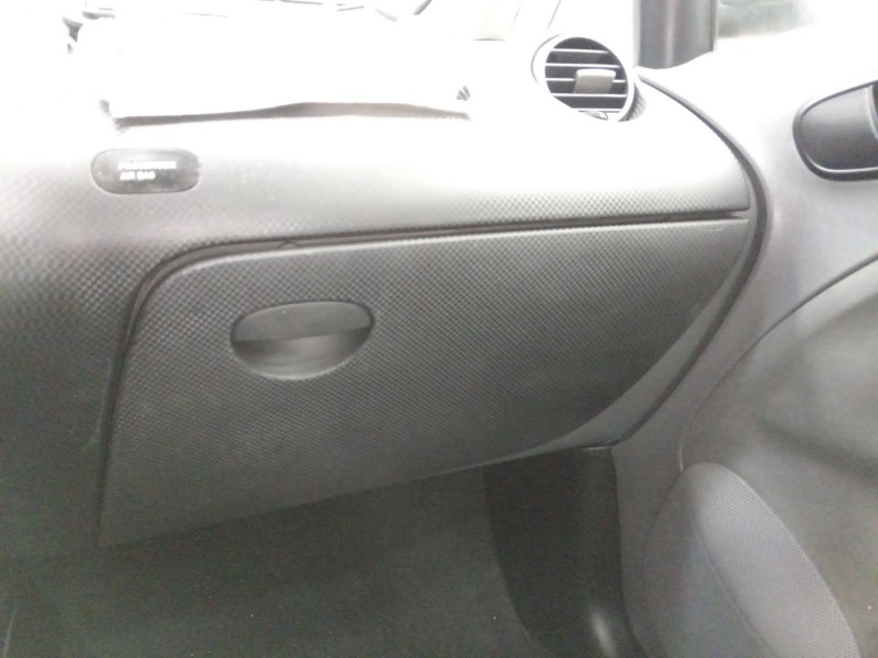 Recambio de guantera para seat toledo iii (5p2) 2.0 tdi 16v referencia OEM IAM 5P1857095D  