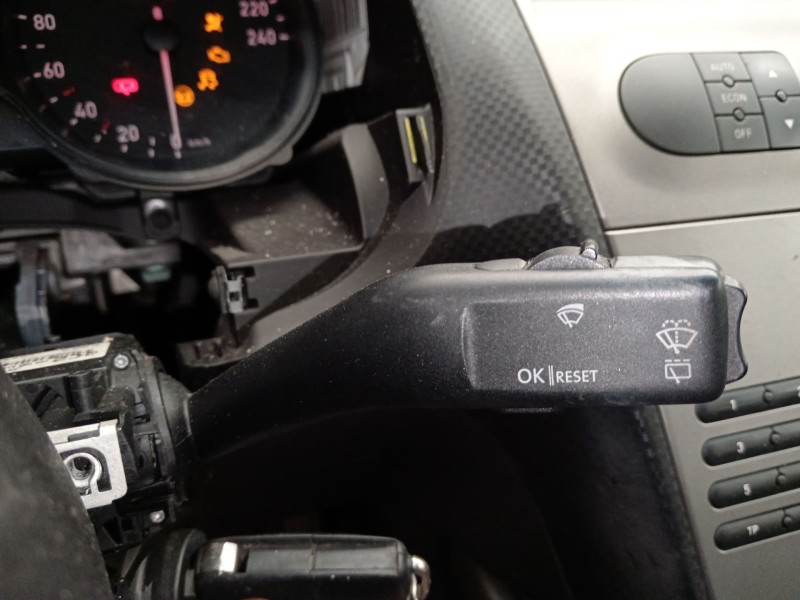 Recambio de mando intermitentes para seat toledo iii (5p2) 2.0 tdi 16v referencia OEM IAM 1K0953503AT 1K0953519A 1K0953513A
