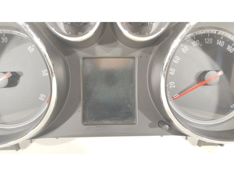 Recambio de cuadro instrumentos para opel insignia a (g09) 2.0 cdti (68) referencia OEM IAM 13327313 A2C53370221 