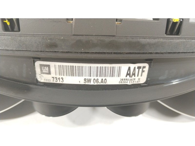 Recambio de cuadro instrumentos para opel insignia a (g09) 2.0 cdti (68) referencia OEM IAM 13327313 A2C53370221 