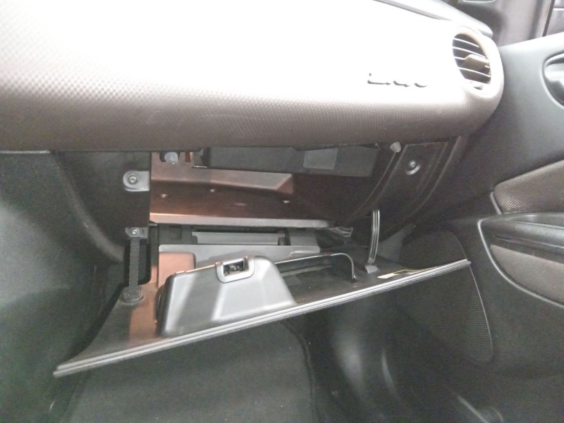 Recambio de guantera para fiat bravo ii (198_) 1.9 d multijet (198axb1a) referencia OEM IAM   