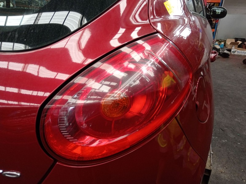 Recambio de piloto trasero derecho para fiat bravo ii (198_) 1.6 d multijet (198axh1b) referencia OEM IAM 51934334  