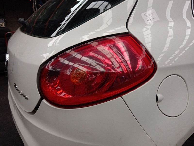 Recambio de piloto trasero derecho para fiat bravo ii (198_) 1.9 d multijet (198axb1a) referencia OEM IAM   