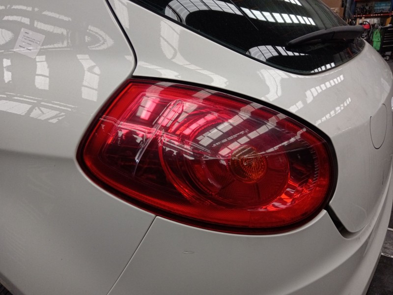 Recambio de piloto trasero izquierdo para fiat bravo ii (198_) 1.9 d multijet (198axb1a) referencia OEM IAM   