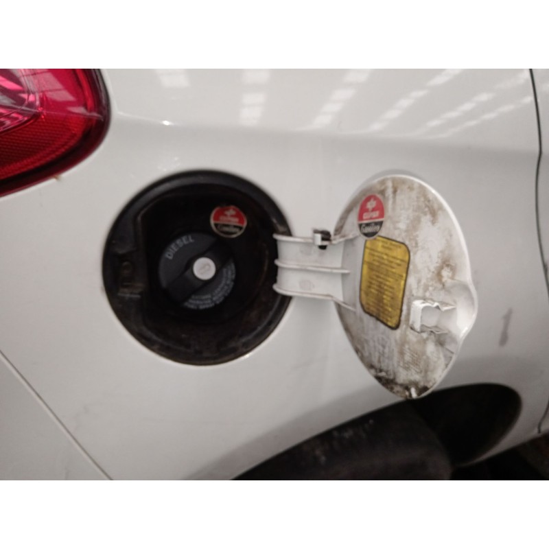 Recambio de tapa exterior combustible para fiat bravo ii (198_) 1.6 d multijet (198axh1b) referencia OEM IAM   