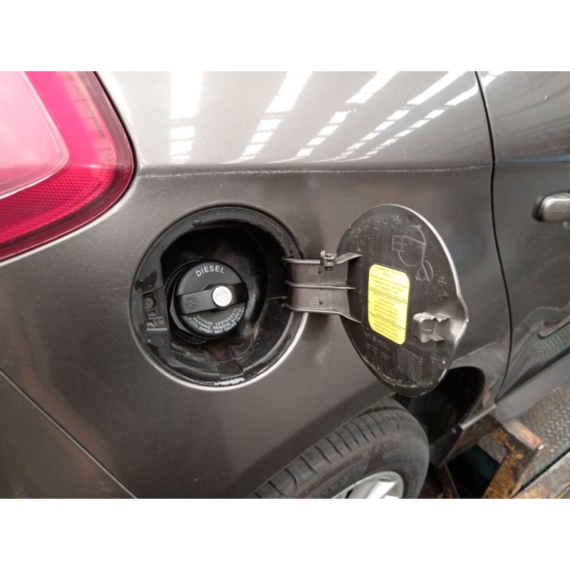 Recambio de tapa exterior combustible para fiat bravo ii (198_) 1.9 d multijet (198axb1a) referencia OEM IAM   