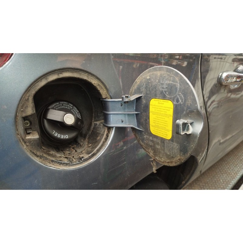 Recambio de tapa exterior combustible para fiat bravo ii (198_) 1.9 d multijet (198axb1a) referencia OEM IAM   