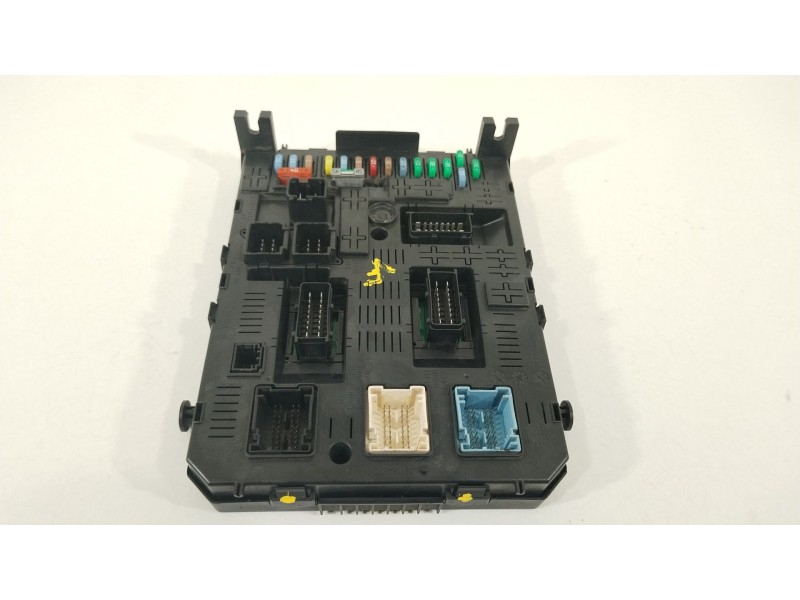 Recambio de caja reles / fusibles para peugeot partner furgoneta/monovolumen 1.6 hdi 16v referencia OEM IAM 9664058780 BSI04EVK0