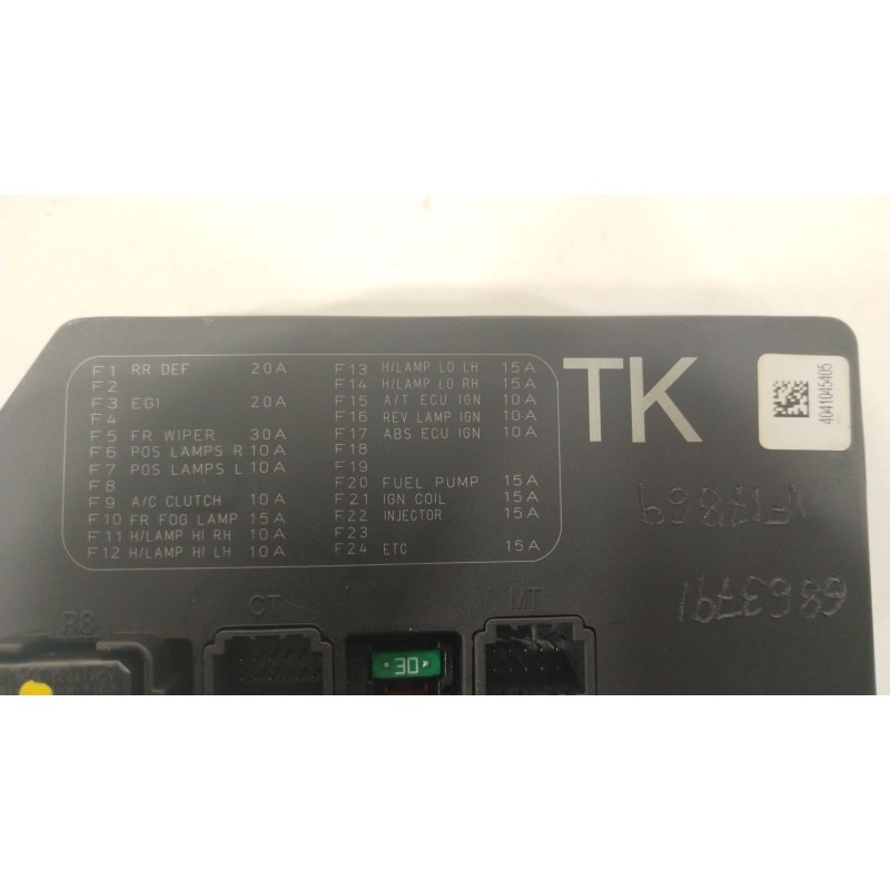 Recambio de caja reles / fusibles para nissan juke (f15) 1.2 dig-t referencia OEM IAM 284B71TX2B 4041045405 50Y312F04