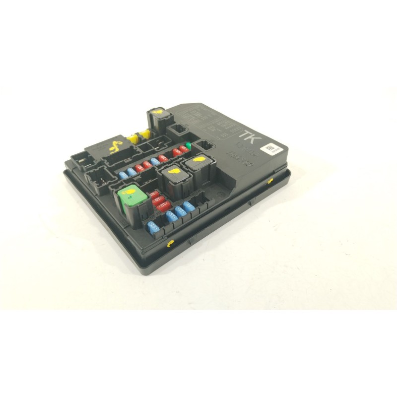 Recambio de caja reles / fusibles para nissan juke (f15) 1.2 dig-t referencia OEM IAM 284B71TX2B 4041045405 50Y312F04