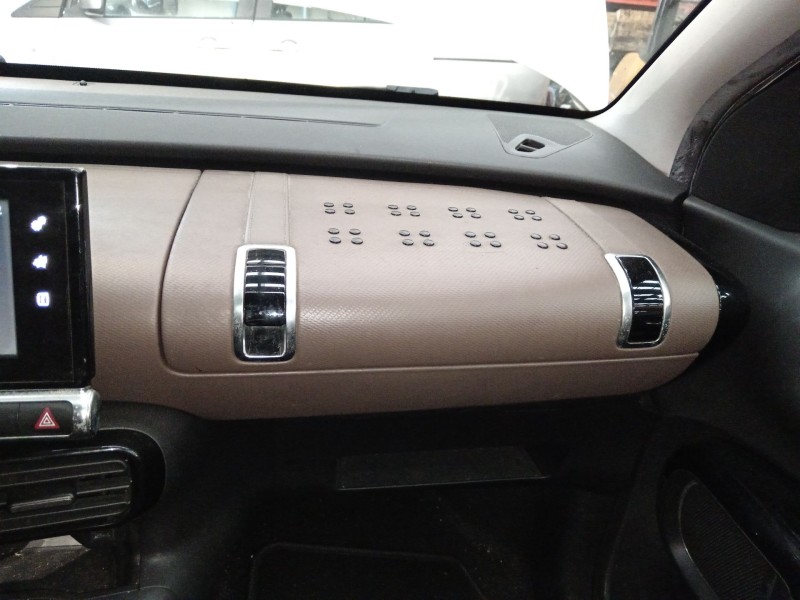 Recambio de guantera para citroën c4 cactus 1.6 hdi 90 referencia OEM IAM   