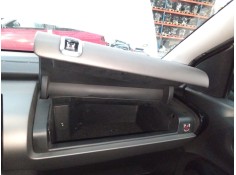 Recambio de guantera para citroën c4 cactus 1.6 bluehdi 100 referencia OEM IAM    2