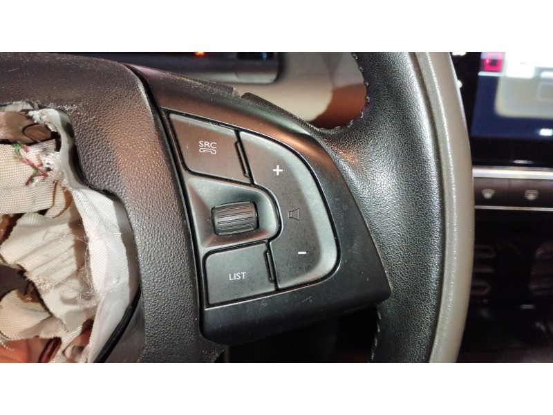 Recambio de volante para citroën c4 cactus 1.6 bluehdi 100 referencia OEM IAM 98031272YC 98085005ZD 