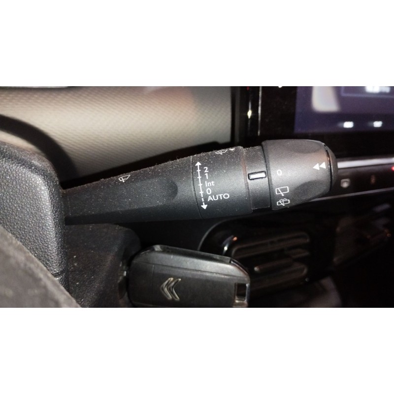 Recambio de mando luces para citroën c4 cactus 1.6 bluehdi 100 referencia OEM IAM 98139475ZD COM2008P 1013296015