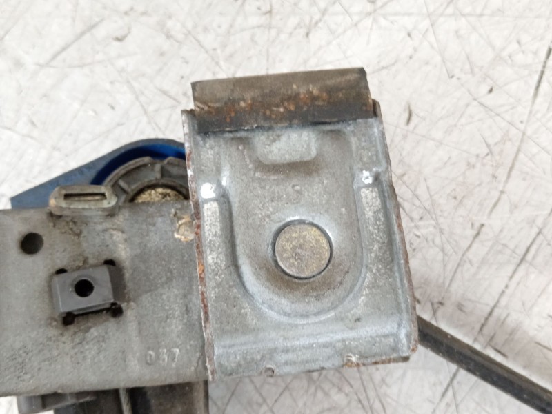 Recambio de elevalunas delantero derecho para seat ibiza ii (6k1) 1.9 tdi referencia OEM IAM 6K3837402 6K3959802C 
