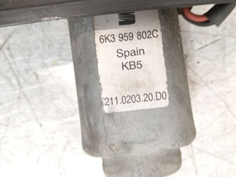 Recambio de elevalunas delantero derecho para seat ibiza ii (6k1) 1.9 tdi referencia OEM IAM 6K3837402 6K3959802C 