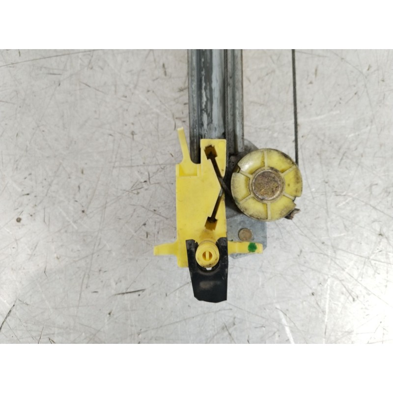 Recambio de elevalunas delantero izquierdo para opel vivaro a furgoneta (x83) 2.5 dti (f7) referencia OEM IAM 91165704  