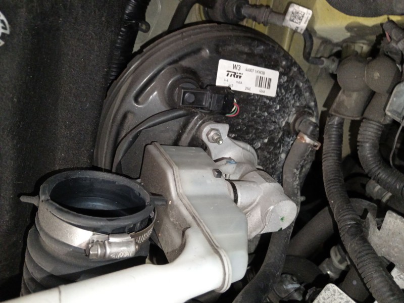 Recambio de servofreno para nissan juke (f15) 1.2 dig-t referencia OEM IAM 460071KW3B  