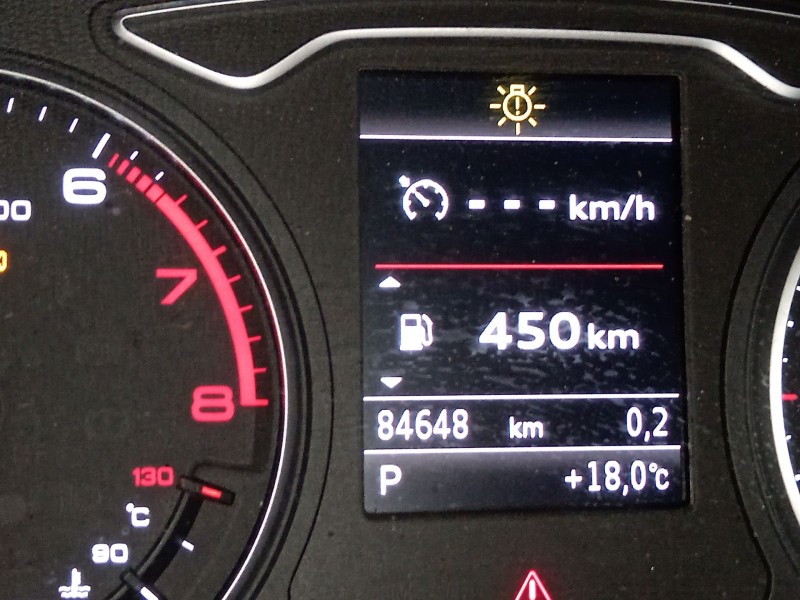 Recambio de cuadro instrumentos para audi a3 sportback (8va, 8vf) 1.0 tfsi referencia OEM IAM 8V0920872N  