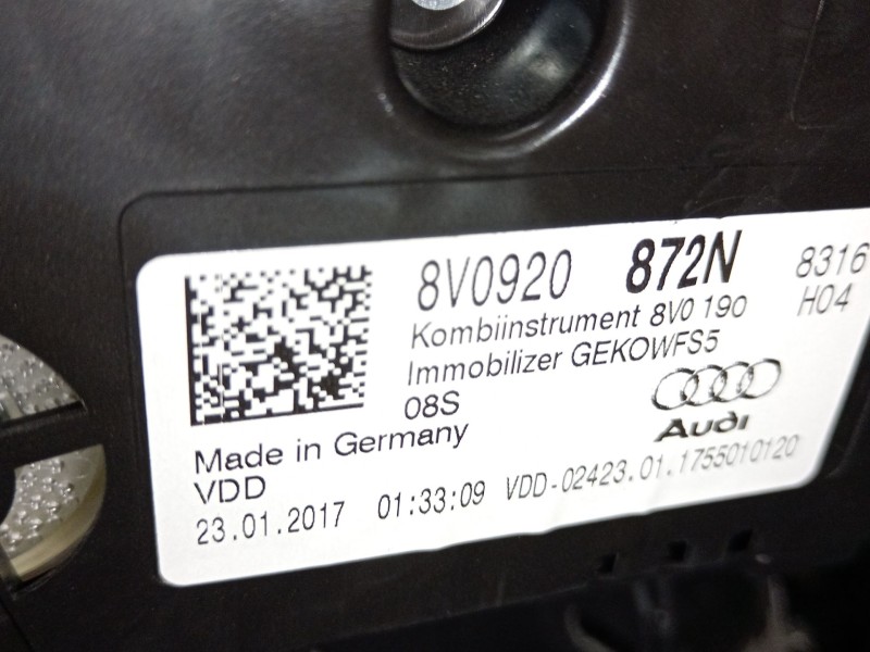 Recambio de cuadro instrumentos para audi a3 sportback (8va, 8vf) 1.0 tfsi referencia OEM IAM 8V0920872N  