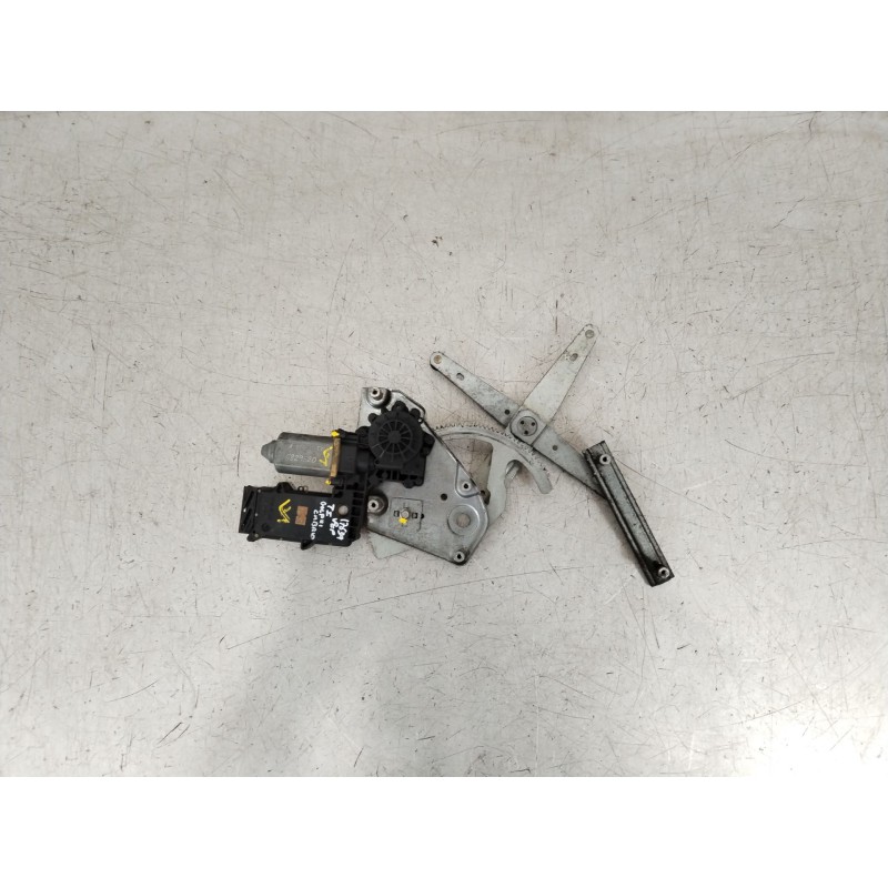 Recambio de elevalunas trasero izquierdo para volkswagen golf iii cabriolet (1e7) 1.8 referencia OEM IAM 1E0847271 1E0847271CLI 
