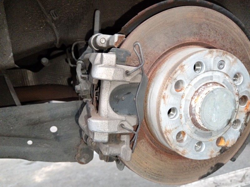 Recambio de pinza freno trasera izquierda para audi a3 sportback (8va, 8vf) 2.0 tdi referencia OEM IAM   
