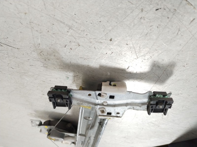 Recambio de elevalunas delantero izquierdo para peugeot 207/207+ (wa_, wc_) 1.6 hdi referencia OEM IAM 9671270980 402315B 