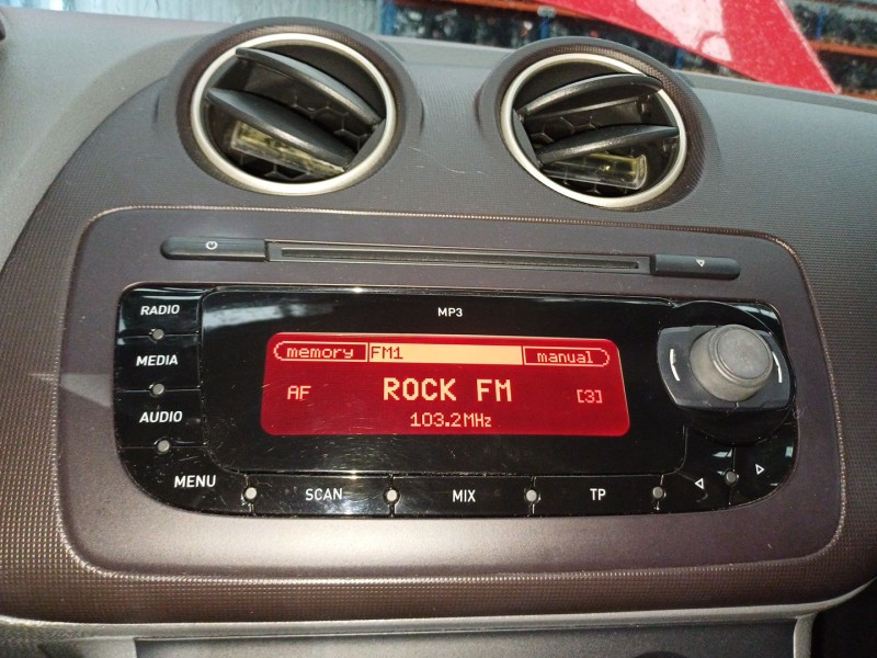 Recambio de sistema audio / radio cd para seat ibiza iv (6j5, 6p1) 1.4 tdi referencia OEM IAM 6J1035153C  