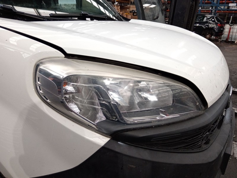 Recambio de faro derecho para fiat doblo cargo (263_) 1.3 d multijet referencia OEM IAM 51974243  