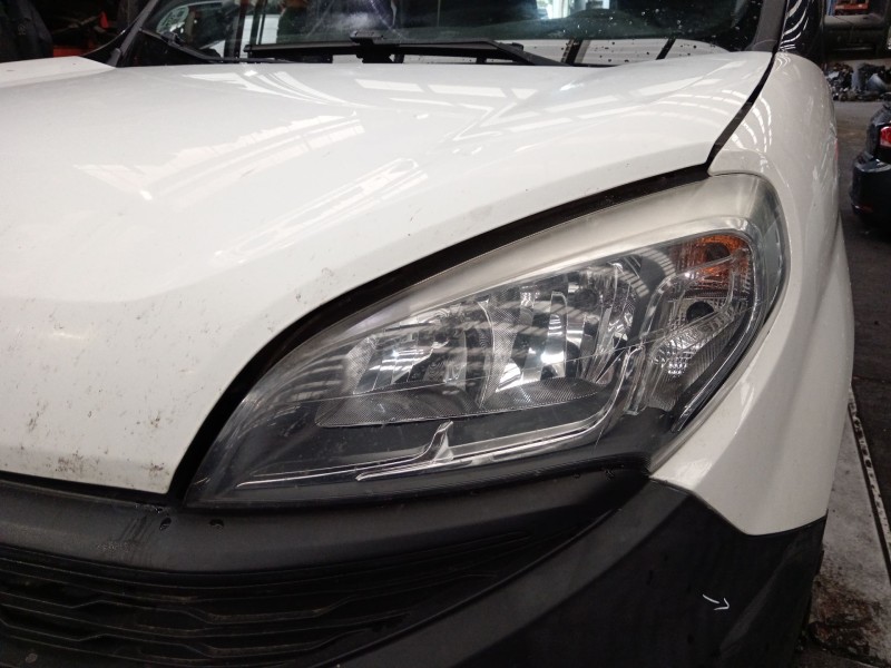 Recambio de faro izquierdo para fiat doblo cargo (263_) 1.3 d multijet referencia OEM IAM 51974244  