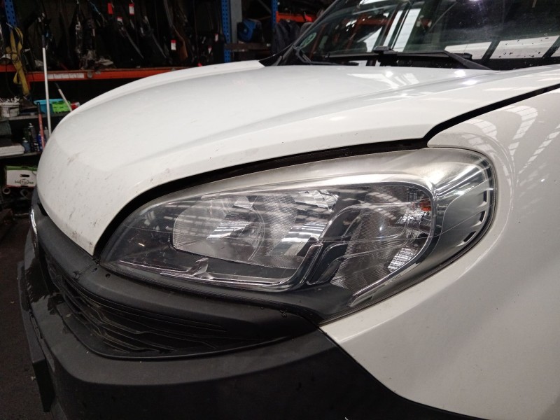 Recambio de faro izquierdo para fiat doblo cargo (263_) 1.3 d multijet referencia OEM IAM 51974244  