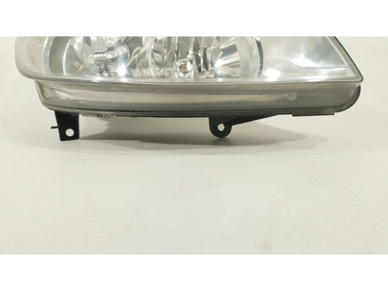 Recambio de faro derecho para renault scénic ii (jm0/1_) 1.9 dci (jm14) referencia OEM IAM 260102336R  