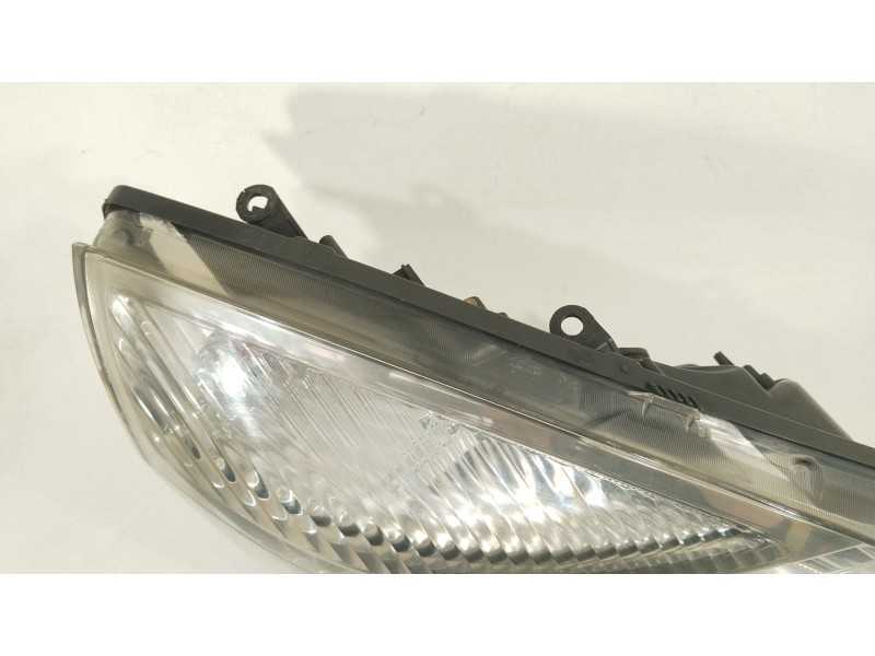 Recambio de faro derecho para renault scénic ii (jm0/1_) 1.9 dci (jm14) referencia OEM IAM 260102336R  