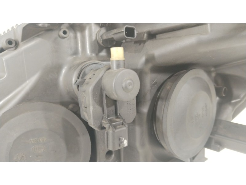 Recambio de faro derecho para renault scénic ii (jm0/1_) 1.9 dci (jm14) referencia OEM IAM 260102336R  