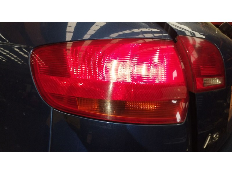 Recambio de piloto trasero izquierdo para audi a3 (8p1) 2.0 tdi 16v referencia OEM IAM 8P4945095G  