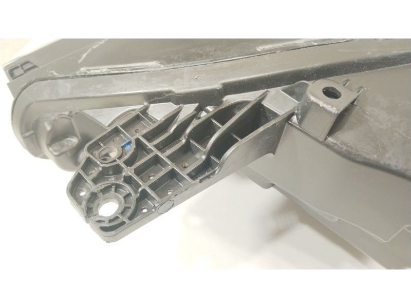 Recambio de faro derecho para byd seal u seal u referencia OEM IAM SA3HK41210220B SA3HK4121020 