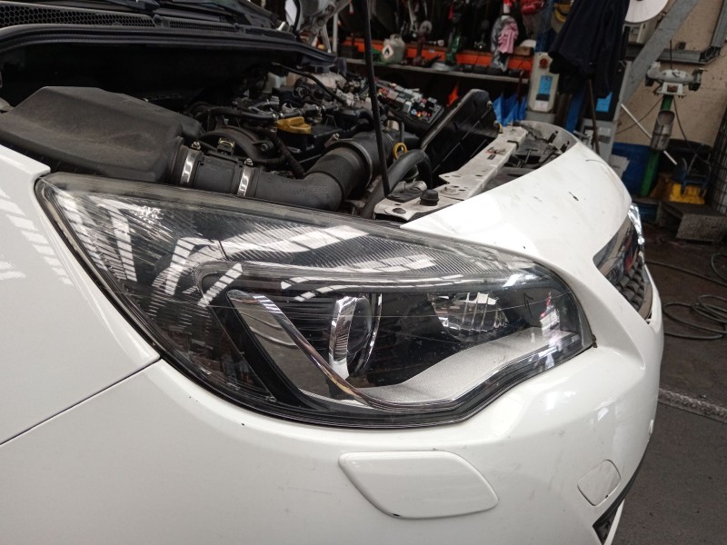 Recambio de faro derecho para opel astra j (p10) 1.7 cdti (68) referencia OEM IAM   