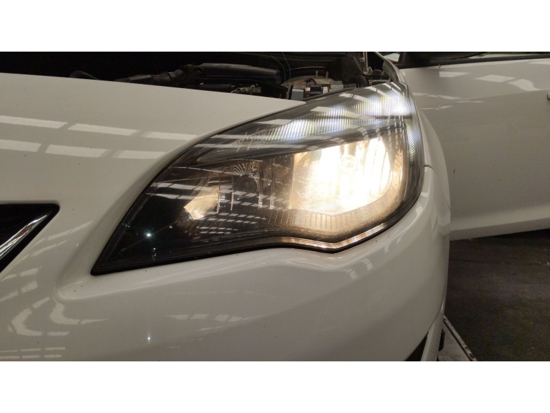 Recambio de faro izquierdo para opel astra j sports tourer (p10) 1.4 turbo (35) referencia OEM IAM   