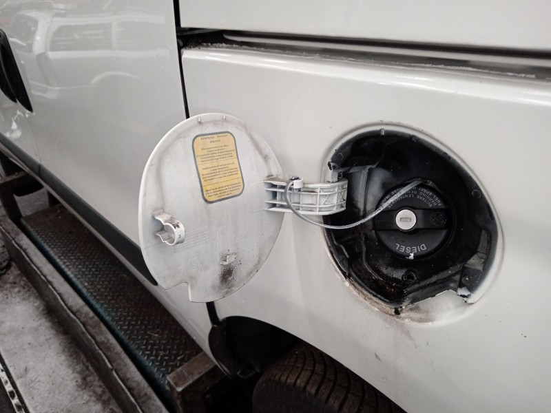 Recambio de tapa exterior combustible para fiat doblo cargo (263_) 1.3 d multijet referencia OEM IAM   