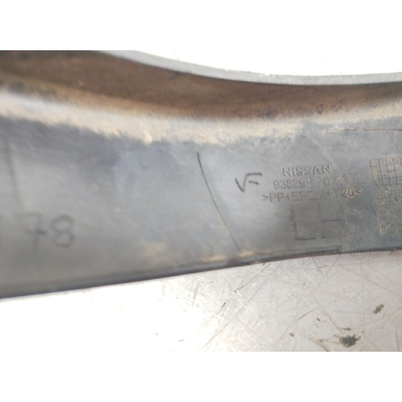 Recambio de aletin trasero izquierdo para nissan qashqai i (j10, nj10) 2.0 dci referencia OEM IAM 93829BR0 93829BR01A 